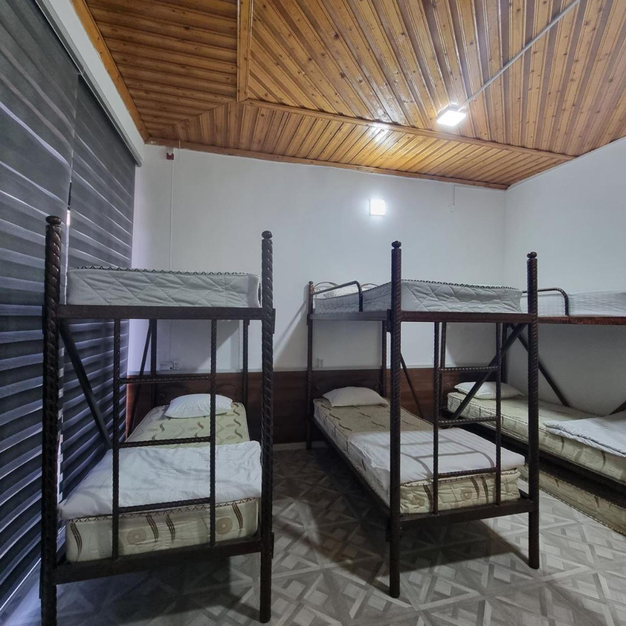 Sim Sim Hostel & Guest House Near The Church Samarcanda Exterior foto